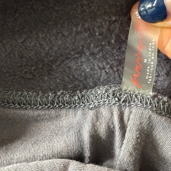 Rare FREE PEOPLE X HOKA sprint to the finish hoodie in size M - Picture 4 of 4